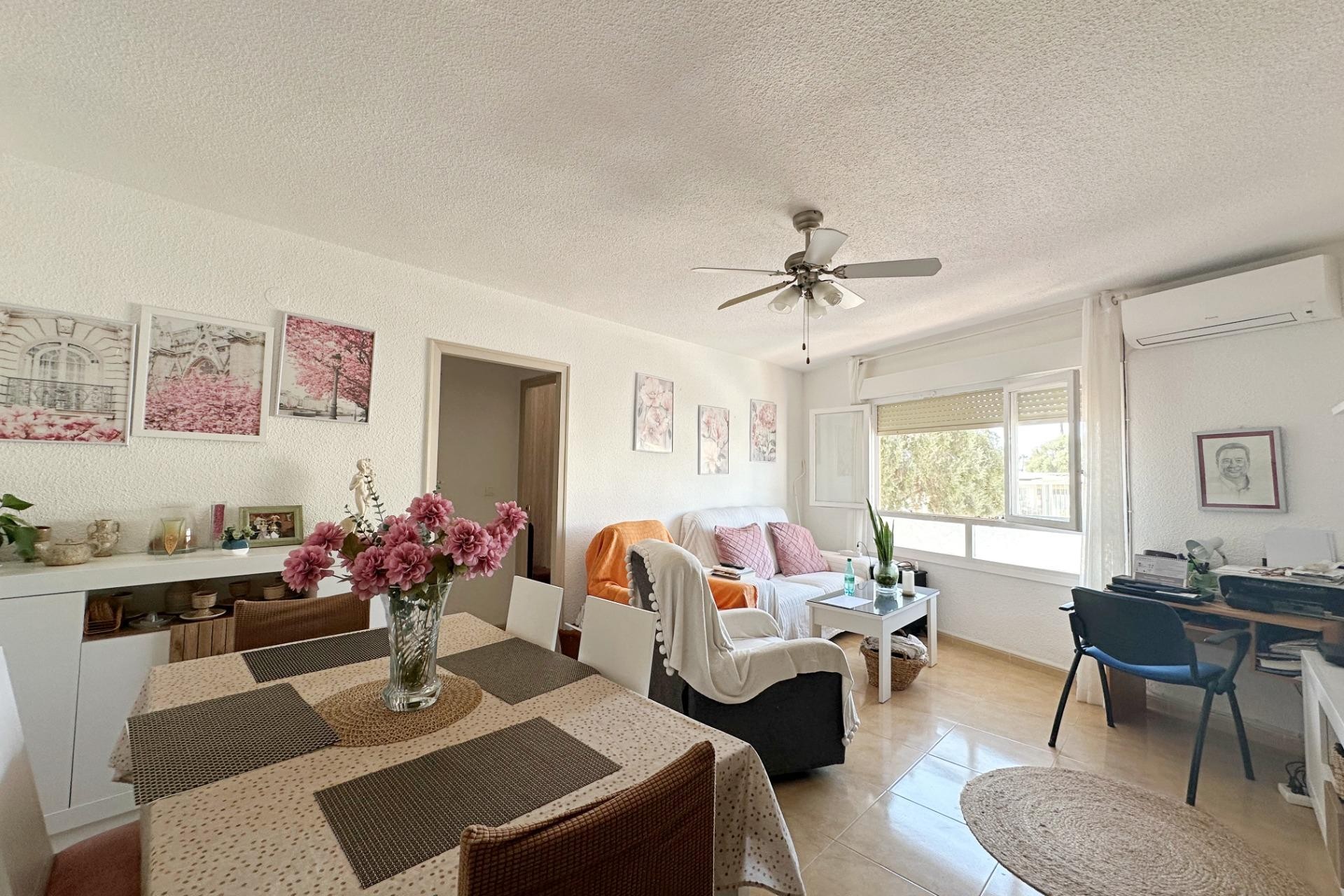 Resale - Apartment -
Torrevieja - Playa De Los Naufragos