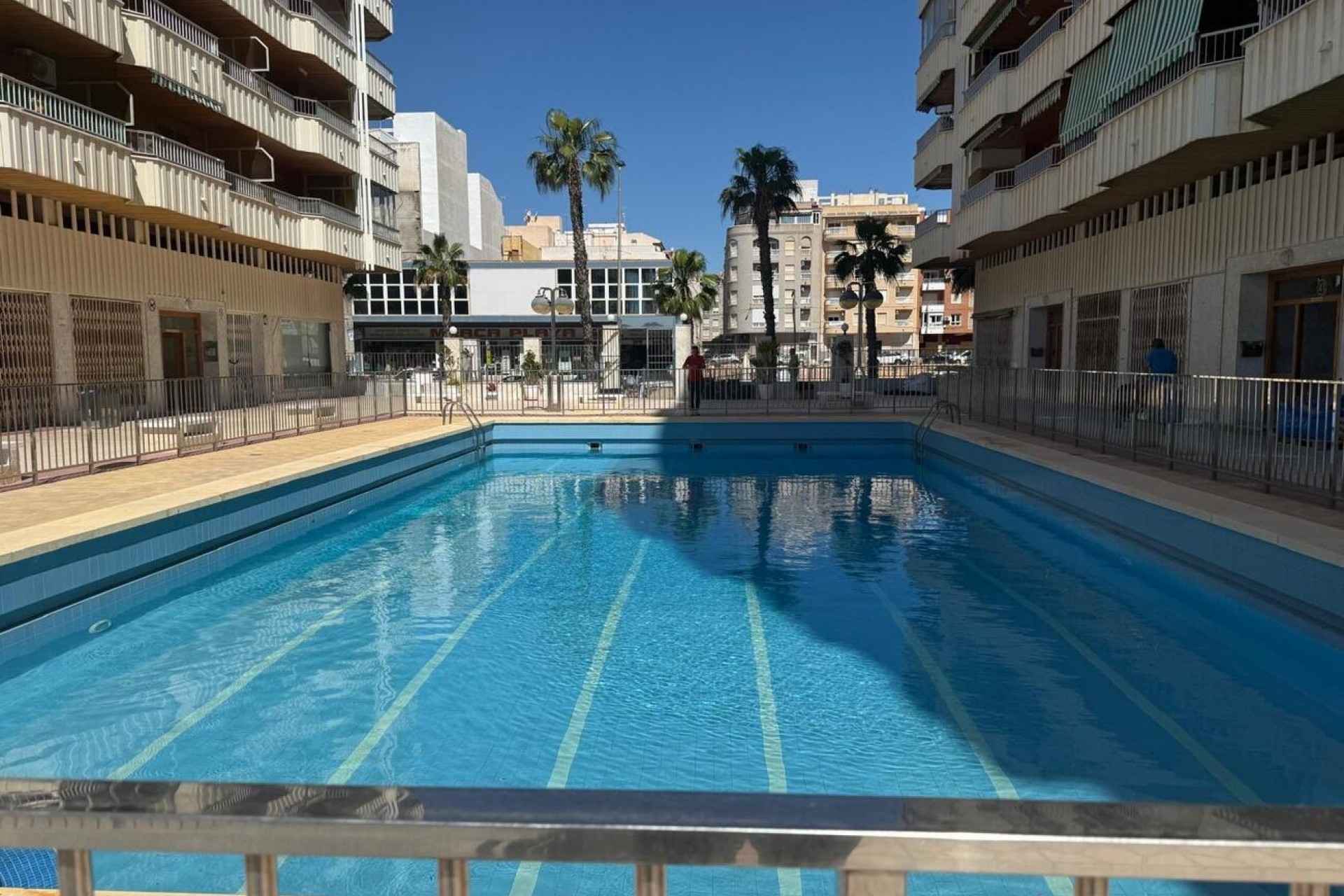 Resale - Apartment -
Torrevieja - Playa del Acequión
