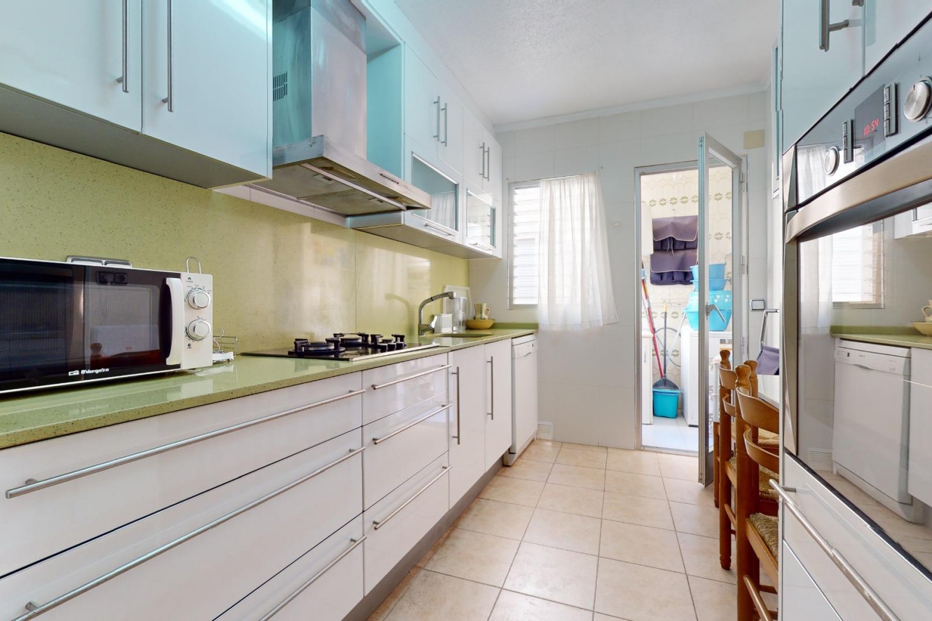 Resale - Apartment -
Torrevieja - Playa del Cura