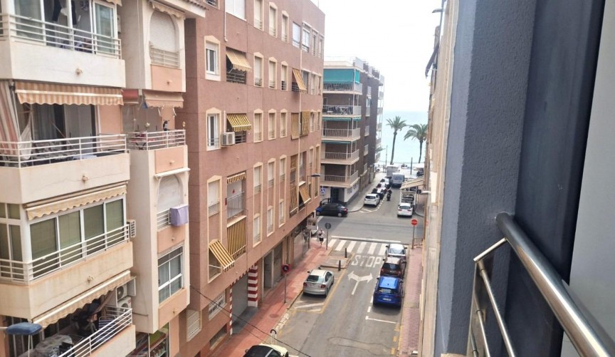 Resale - Apartment -
Torrevieja - Playa del Cura