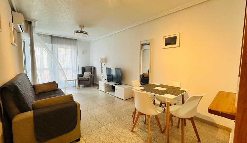 Resale - Apartment -
Torrevieja - Playa del Cura