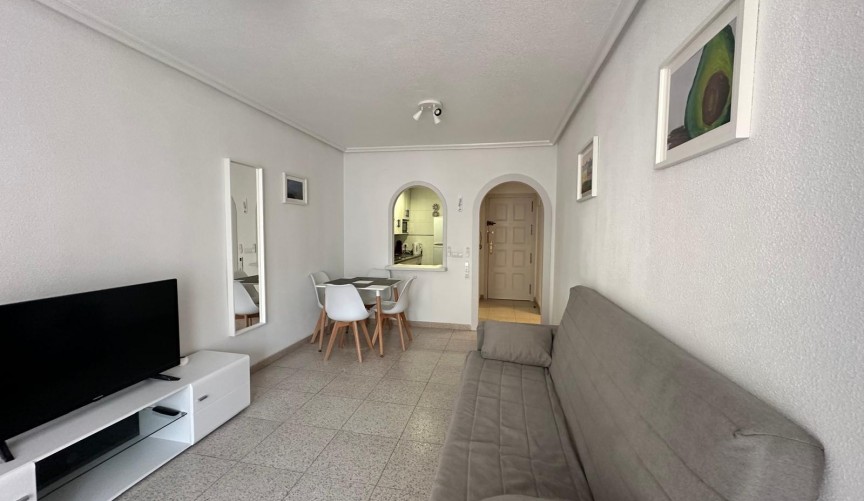 Resale - Apartment -
Torrevieja - Playa del Cura