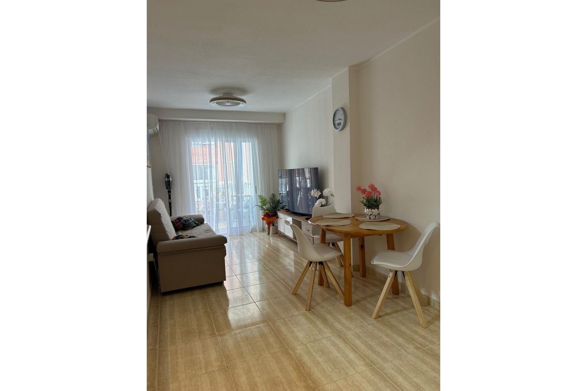 Resale - Apartment -
Torrevieja - Playa del Cura