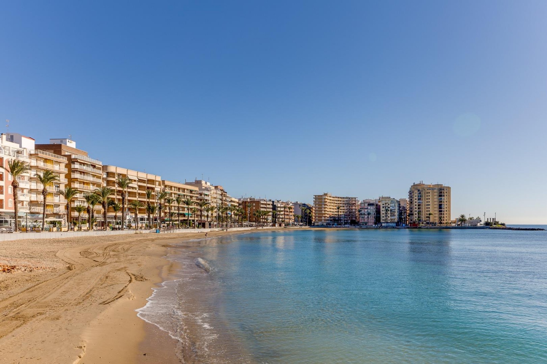 Resale - Apartment -
Torrevieja - Playa del Cura