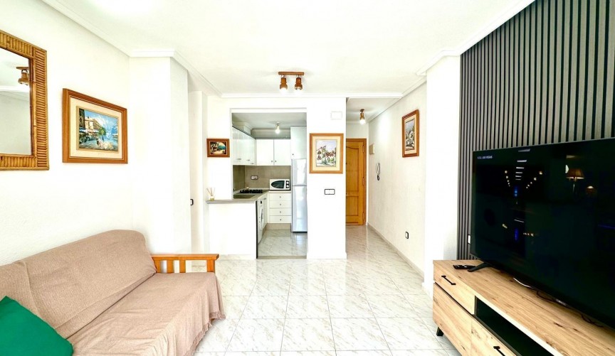 Resale - Apartment -
Torrevieja - Playa del Cura
