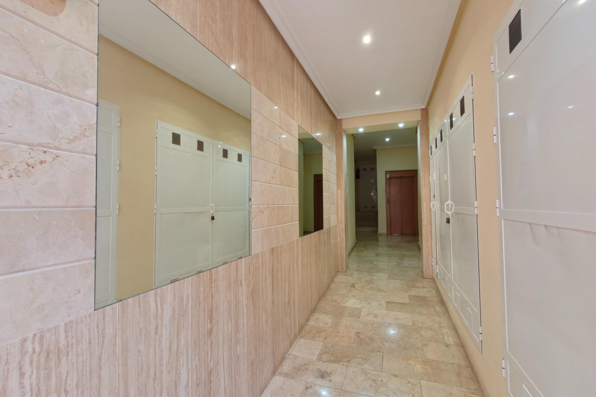 Resale - Apartment -
Torrevieja - Playa del Cura