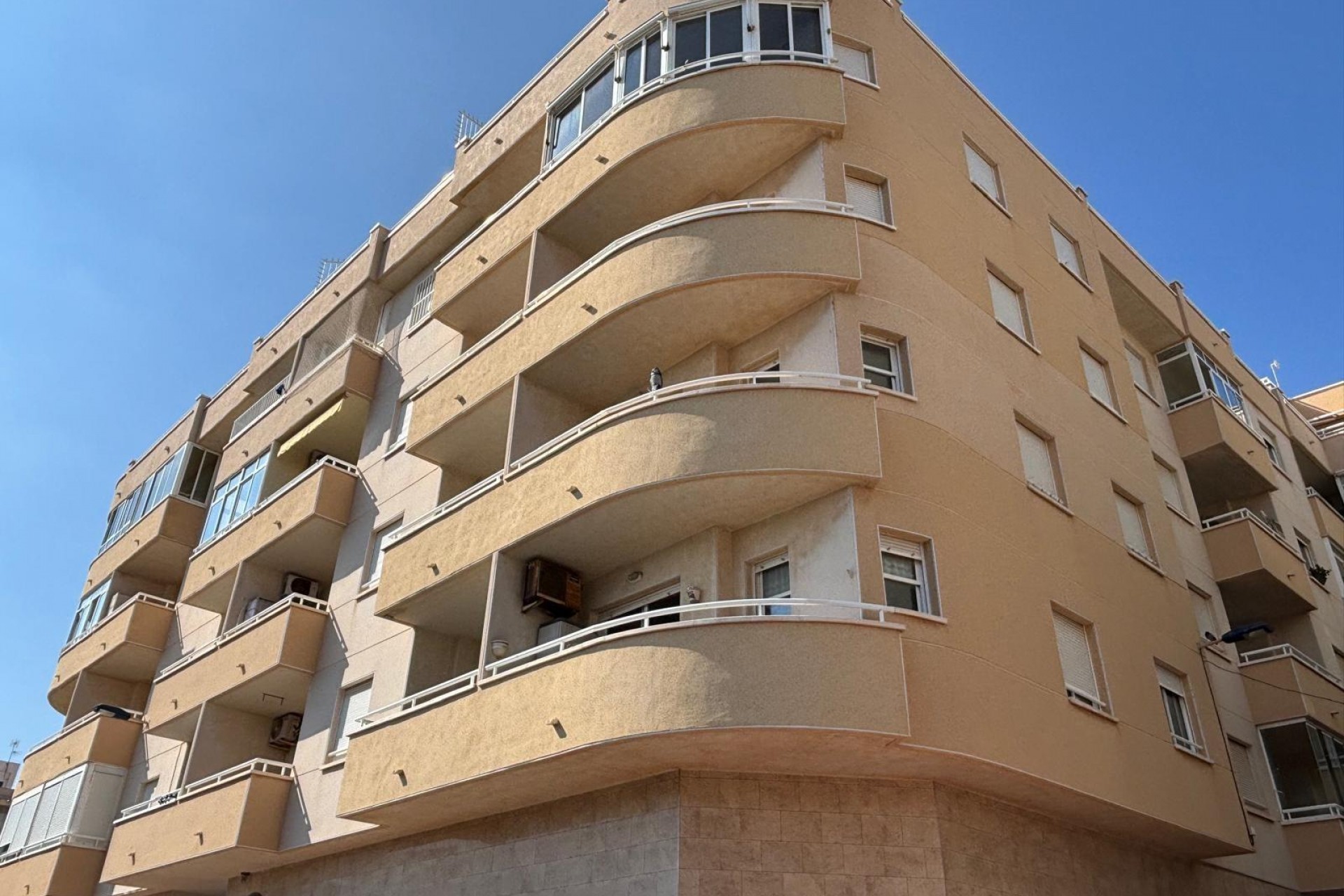 Resale - Apartment -
Torrevieja - Playa del Cura
