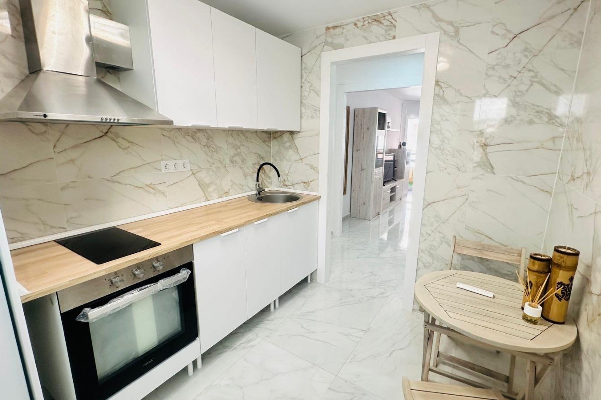 Resale - Apartment -
Torrevieja - Playa del Cura