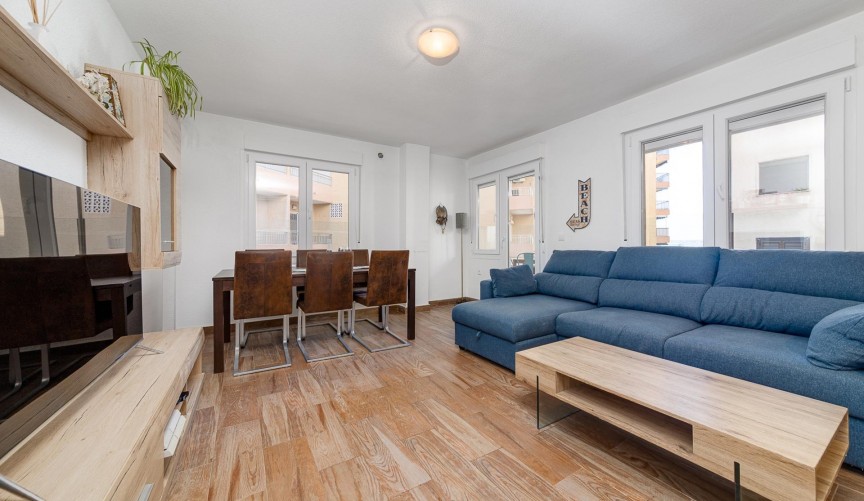 Resale - Apartment -
Torrevieja - Playa del Cura