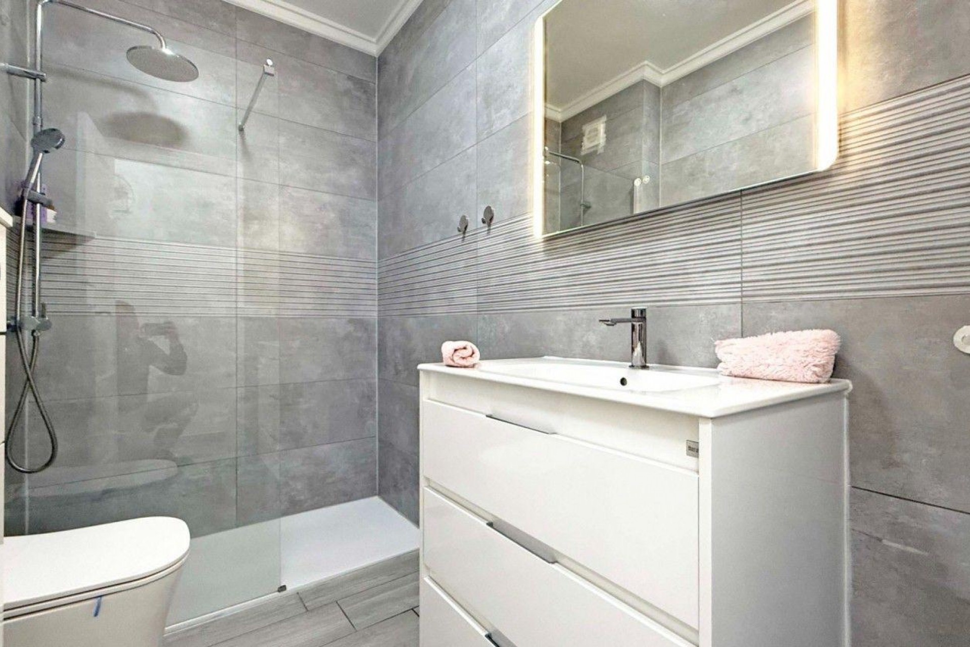 Resale - Apartment -
Torrevieja - Playa del Cura