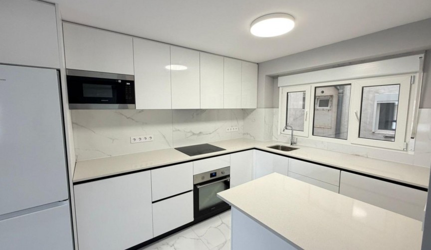 Resale - Apartment -
Torrevieja - Playa del Cura