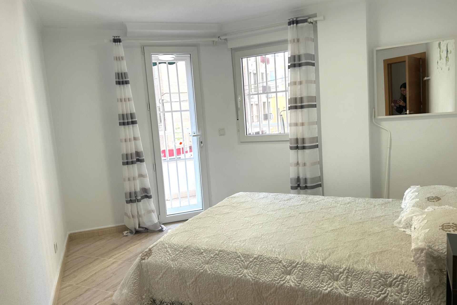 Resale - Apartment -
Torrevieja - Playa del Cura