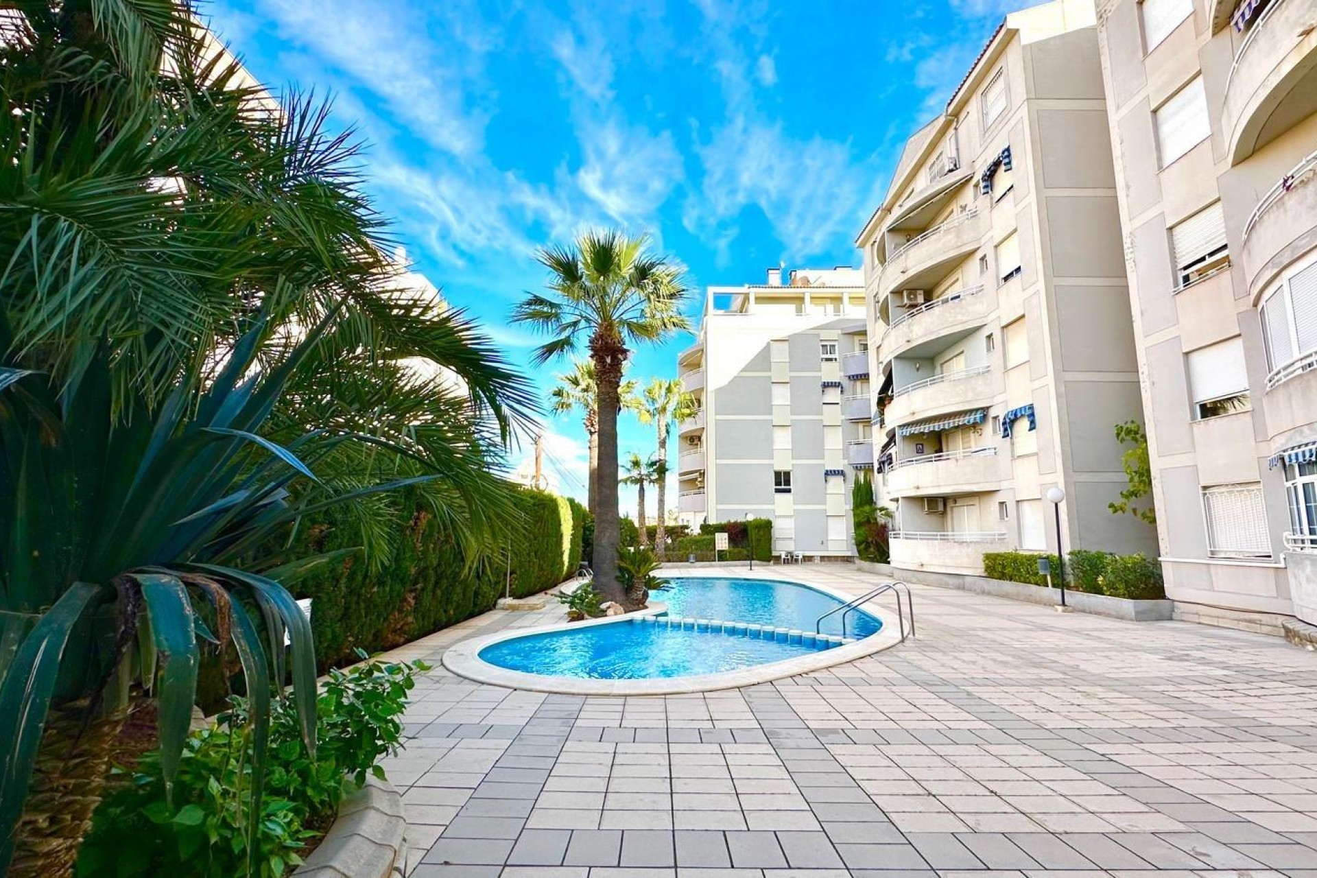Resale - Apartment -
Torrevieja - Playa del Cura