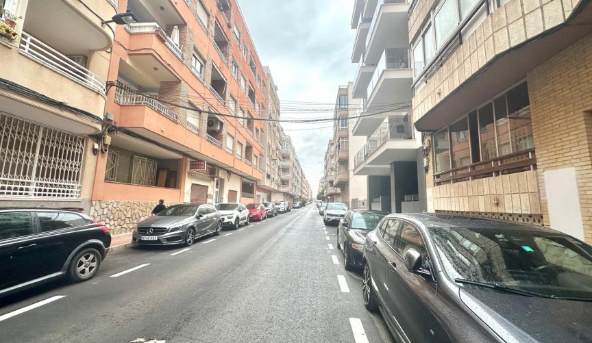 Resale - Apartment -
Torrevieja - Playa del Cura