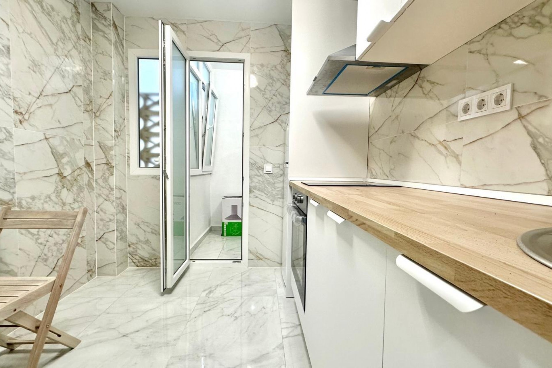 Resale - Apartment -
Torrevieja - Playa del Cura