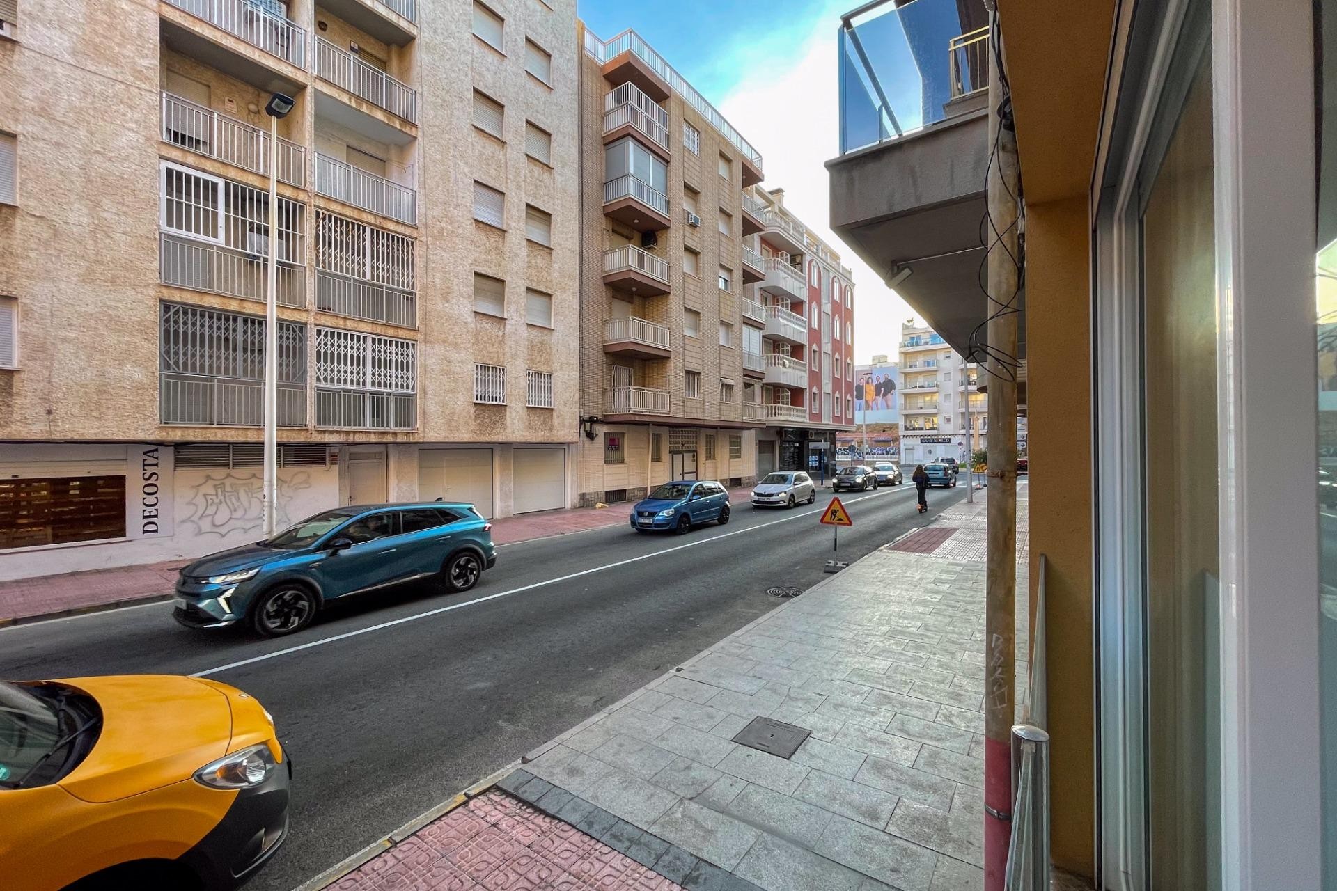 Resale - Apartment -
Torrevieja - Playa del Cura