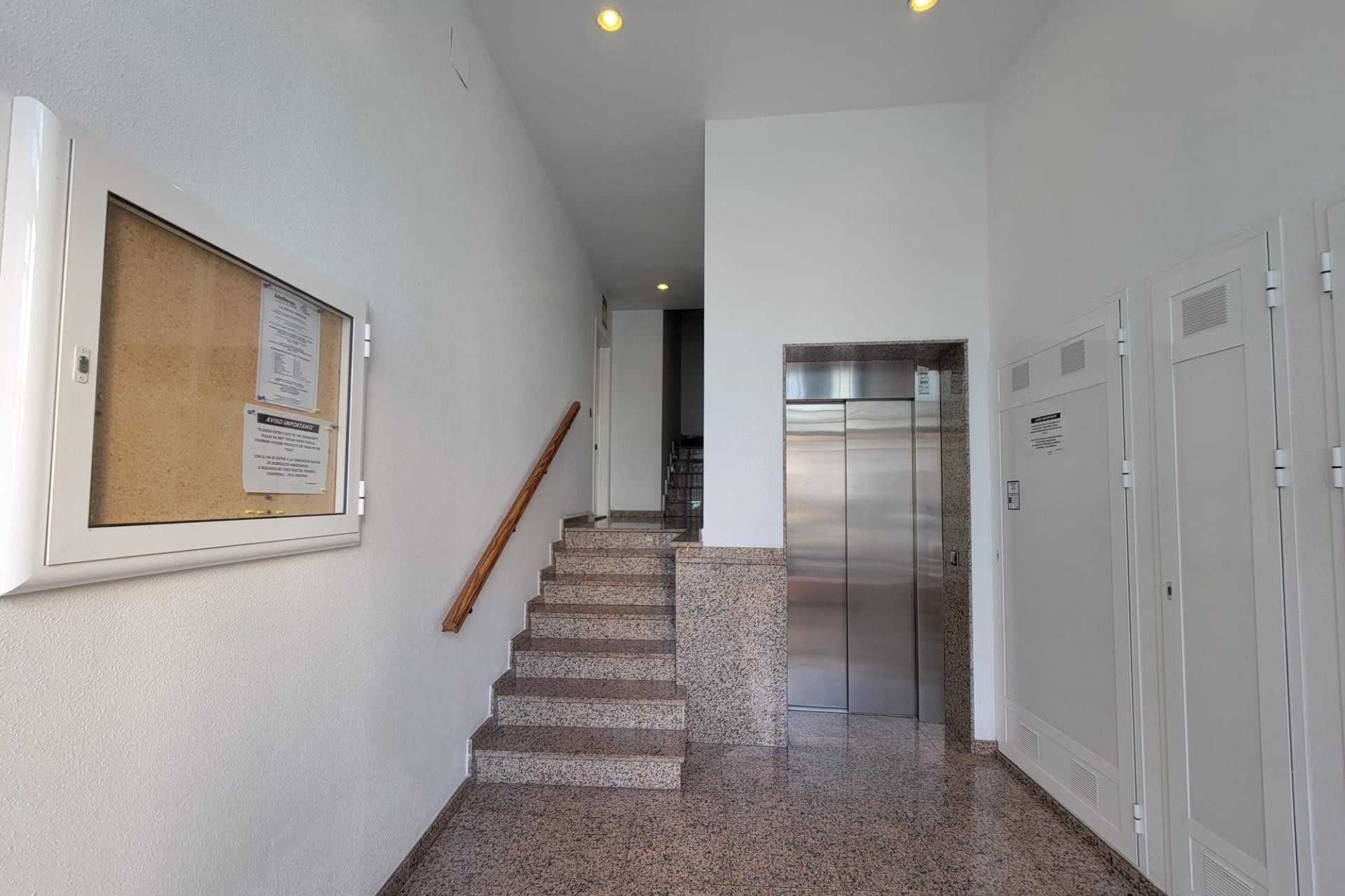 Resale - Apartment -
Torrevieja - Playa del Cura