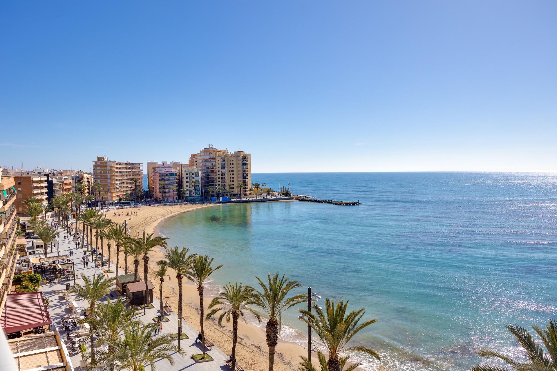 Resale - Apartment -
Torrevieja - Playa del Cura
