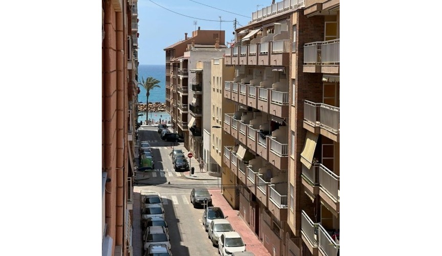 Resale - Apartment -
Torrevieja - Playa del Cura