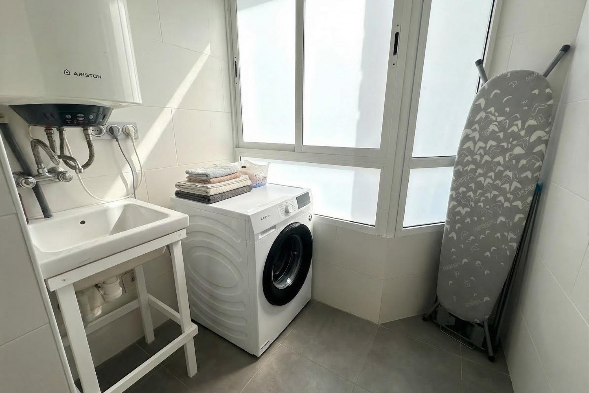 Resale - Apartment -
Torrevieja - Playa del Cura