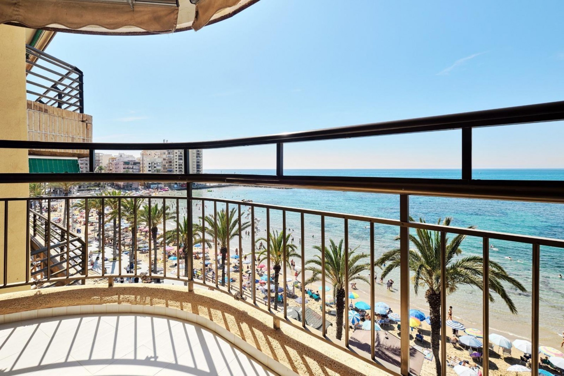 Resale - Apartment -
Torrevieja - Playa del Cura