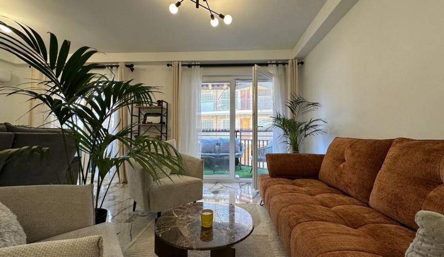 Resale - Apartment -
Torrevieja - Playa del Cura