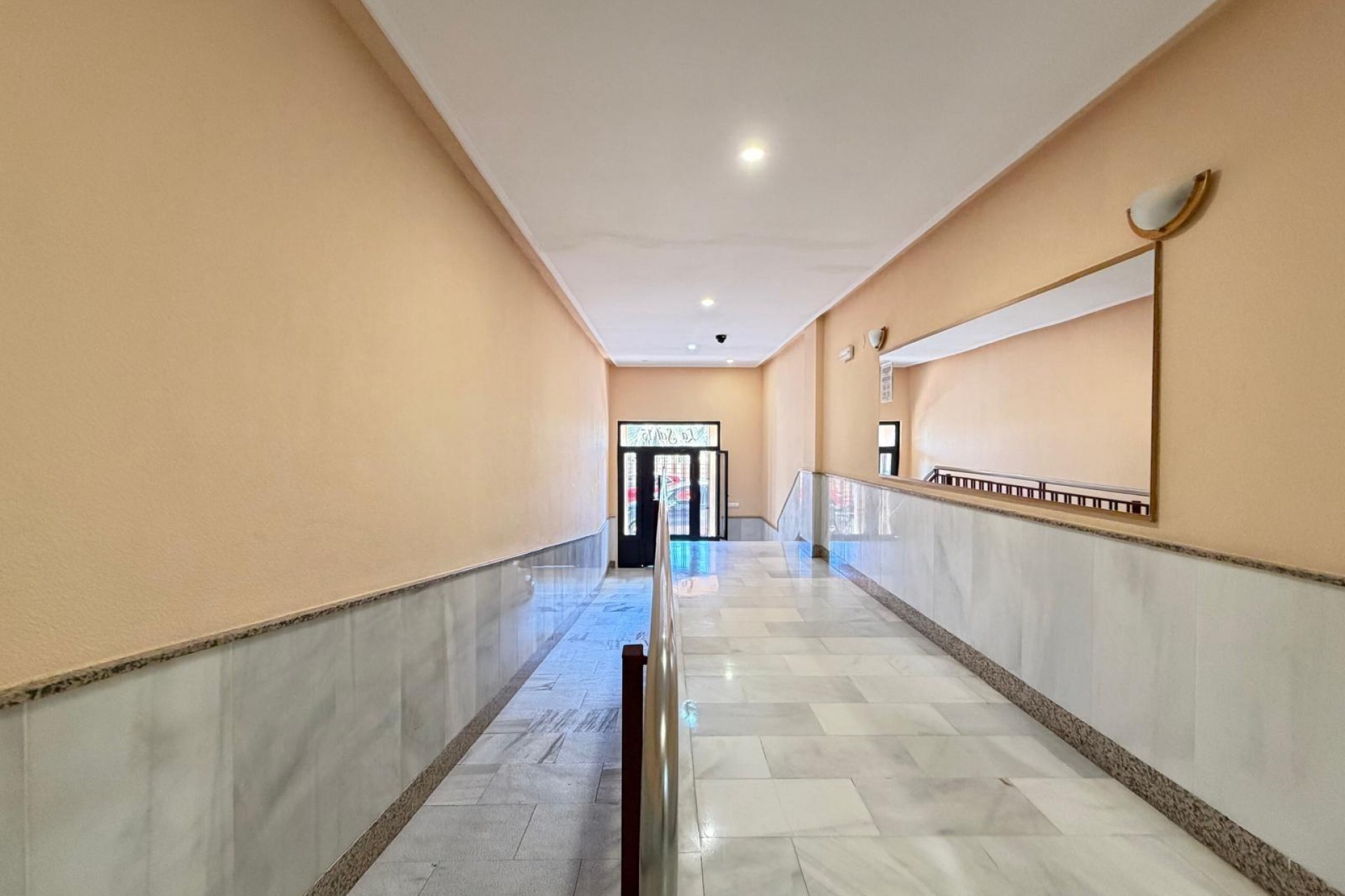 Resale - Apartment -
Torrevieja - Playa del Cura