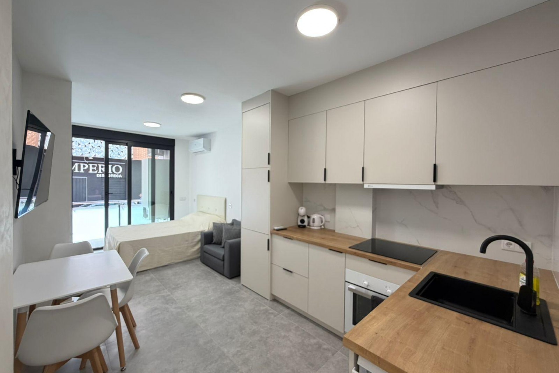 Resale - Apartment -
Torrevieja - Playa del Cura