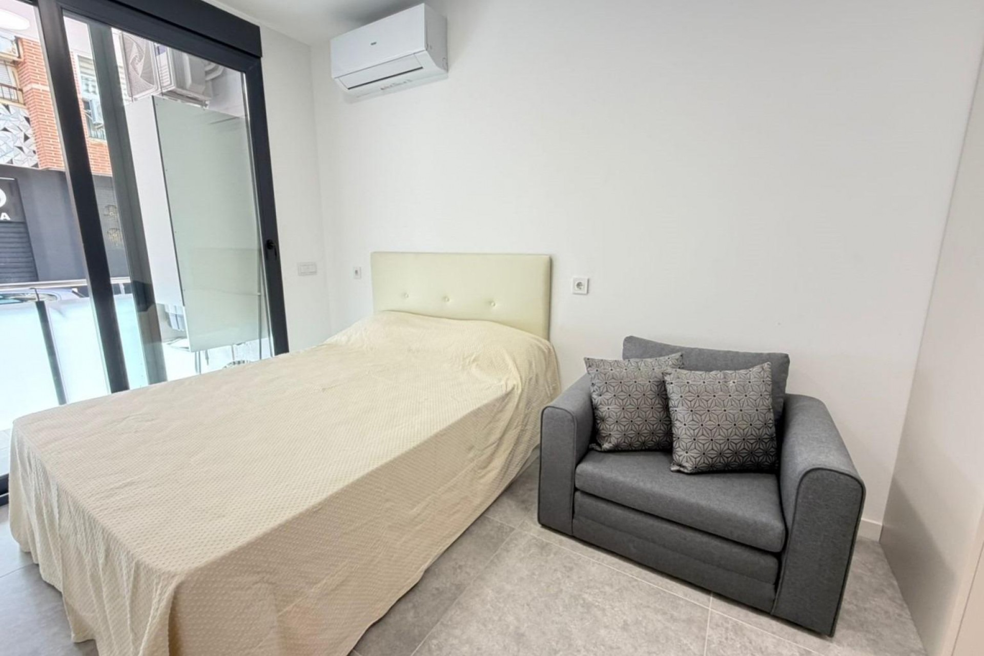 Resale - Apartment -
Torrevieja - Playa del Cura