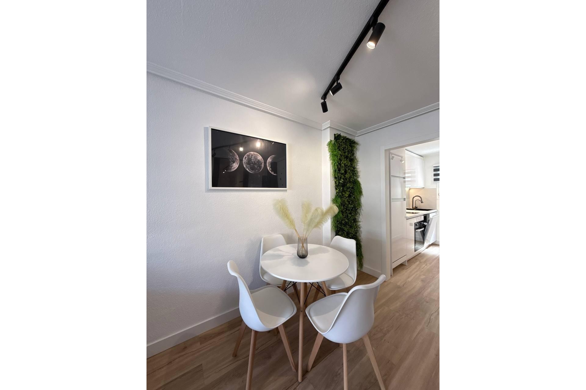 Resale - Apartment -
Torrevieja - Playa del Cura