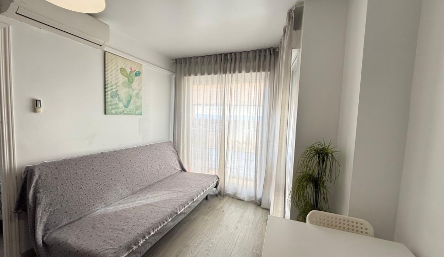 Resale - Apartment -
Torrevieja - Playa del Cura