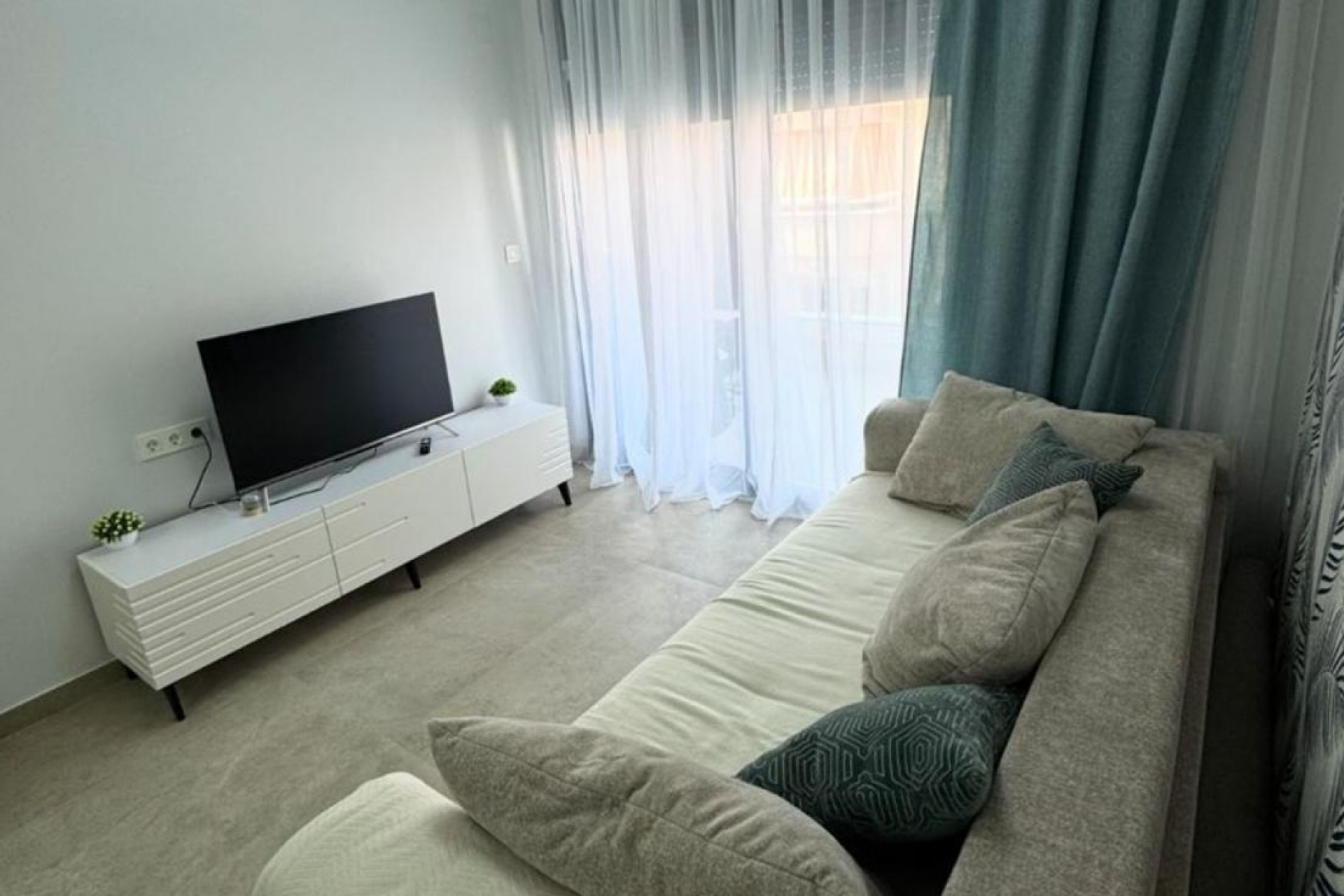 Resale - Apartment -
Torrevieja - Playa del Cura
