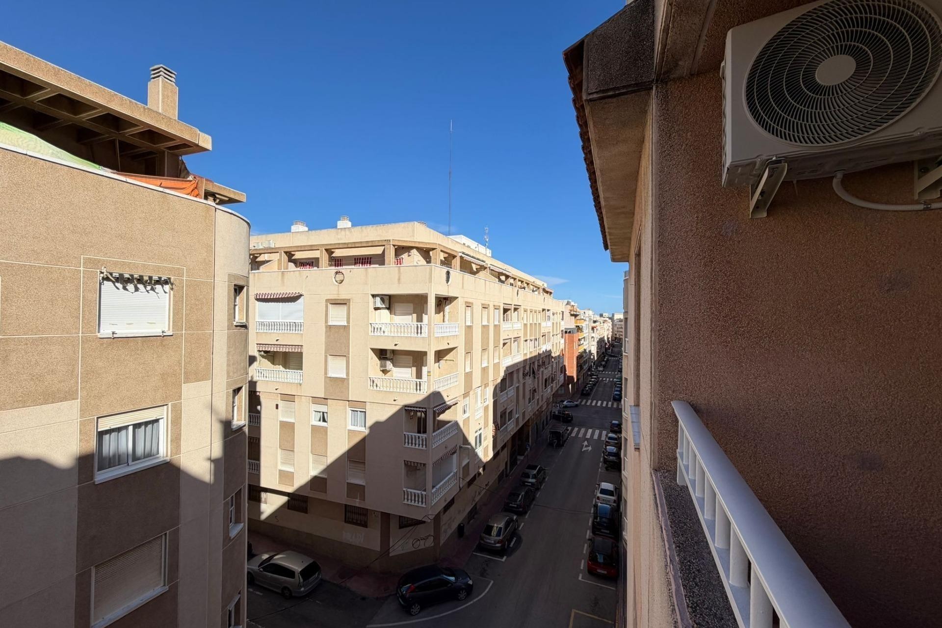 Resale - Apartment -
Torrevieja - Playa del Cura