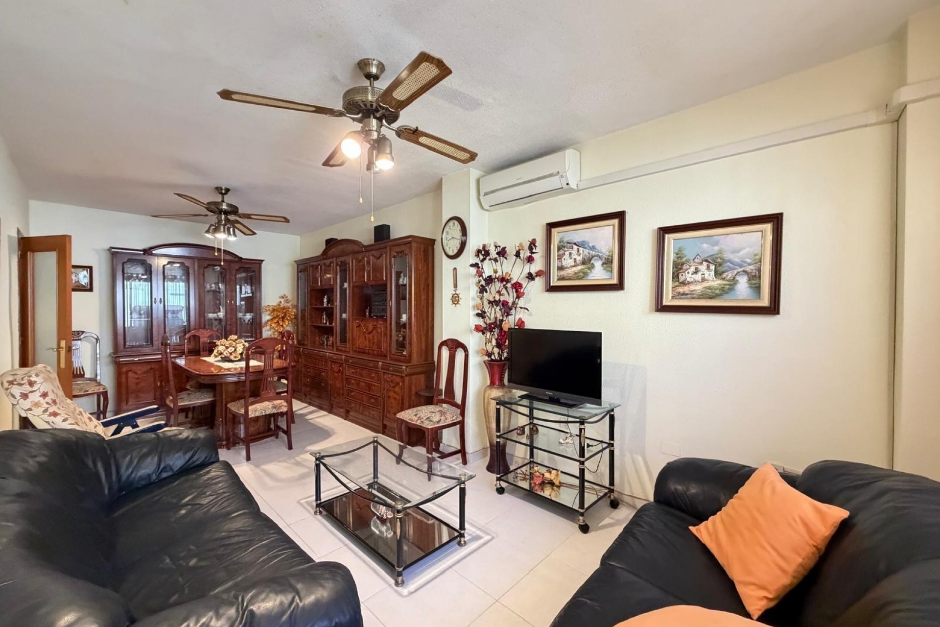 Resale - Apartment -
Torrevieja - Playa del Cura