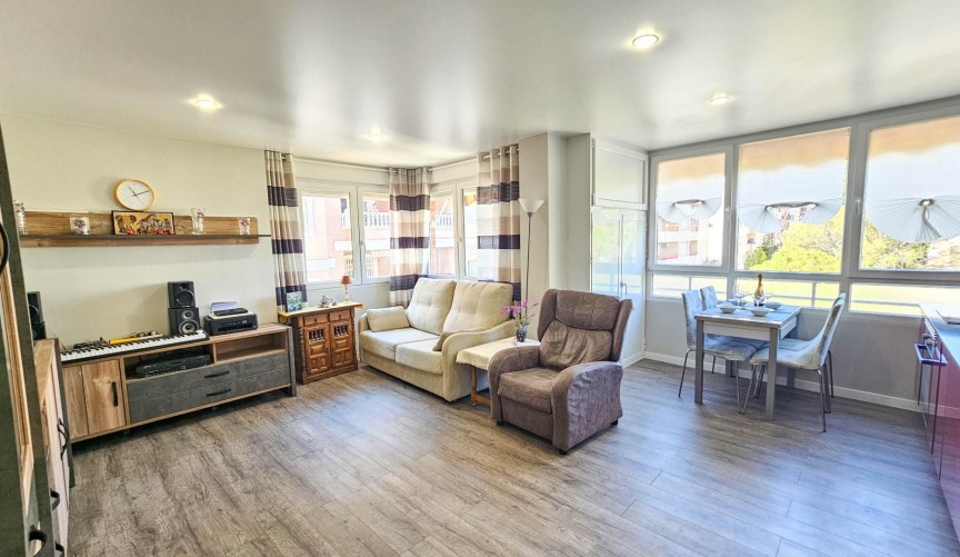 Resale - Apartment -
Torrevieja - Playa del Cura