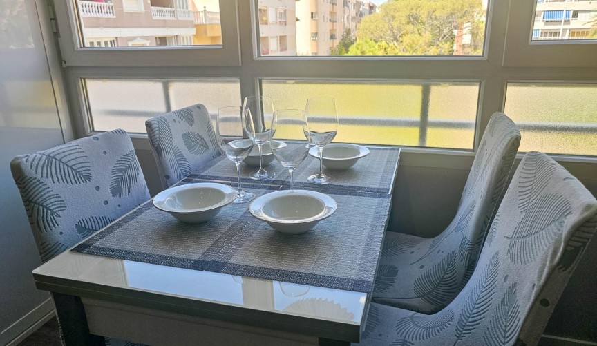 Resale - Apartment -
Torrevieja - Playa del Cura