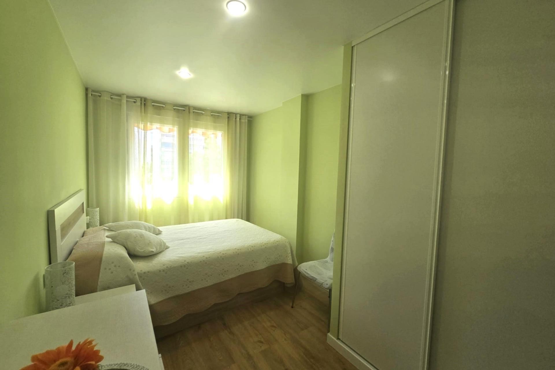 Resale - Apartment -
Torrevieja - Playa del Cura