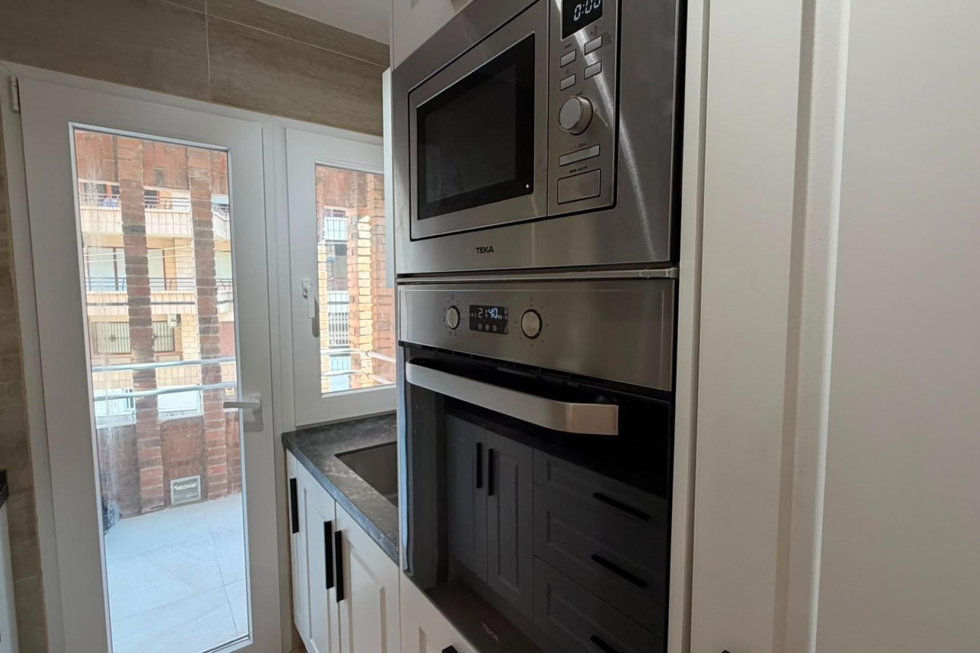 Resale - Apartment -
Torrevieja - Playa del Cura