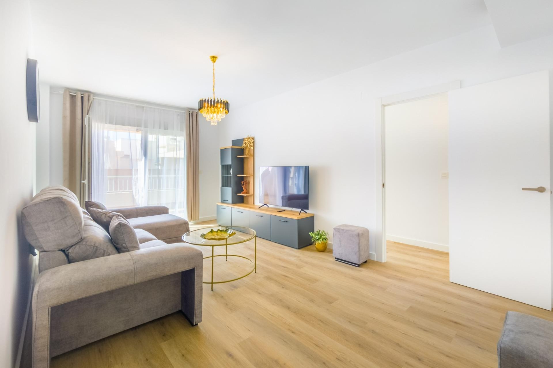 Resale - Apartment -
Torrevieja - Playa del Cura