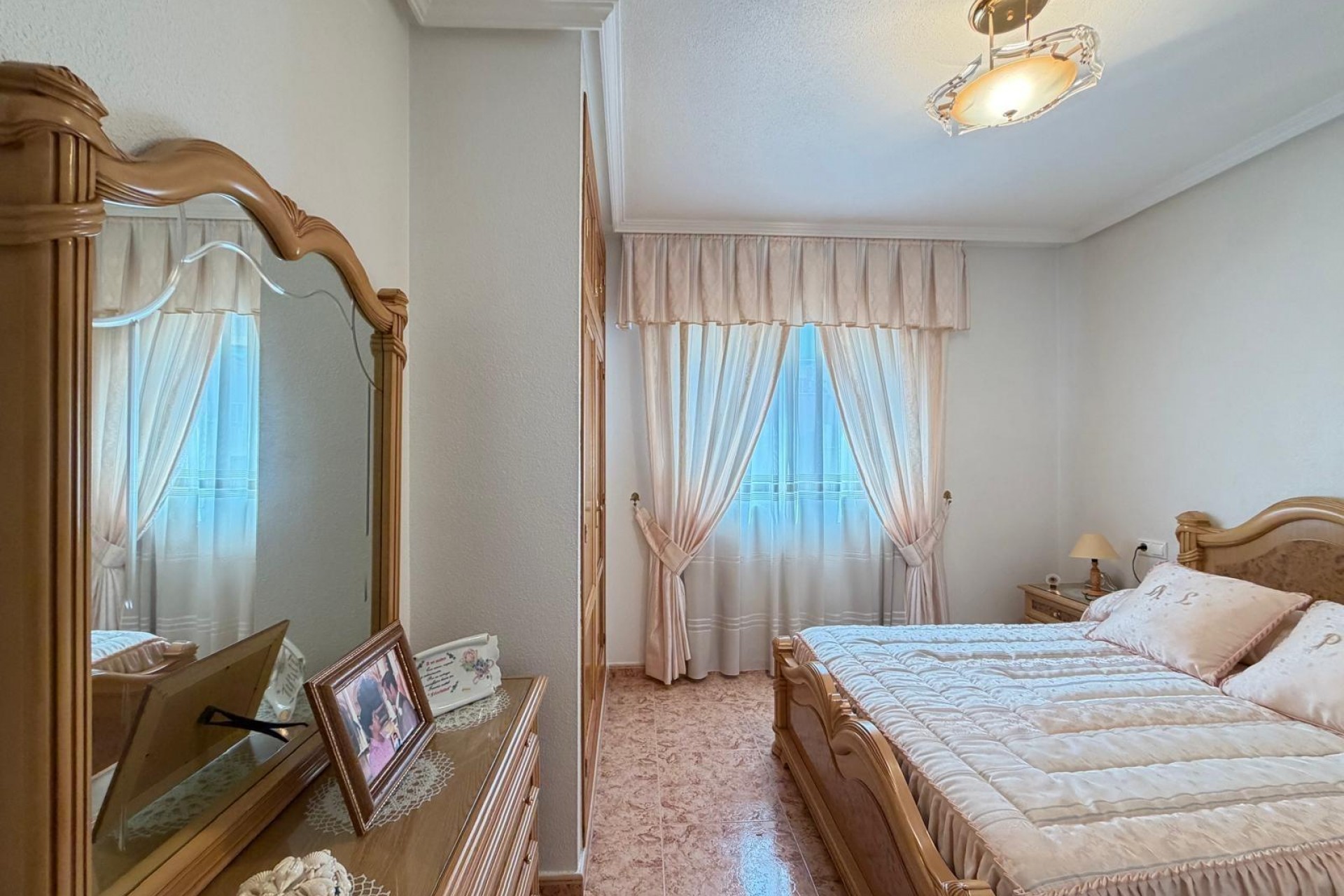 Resale - Apartment -
Torrevieja - Playa del Cura