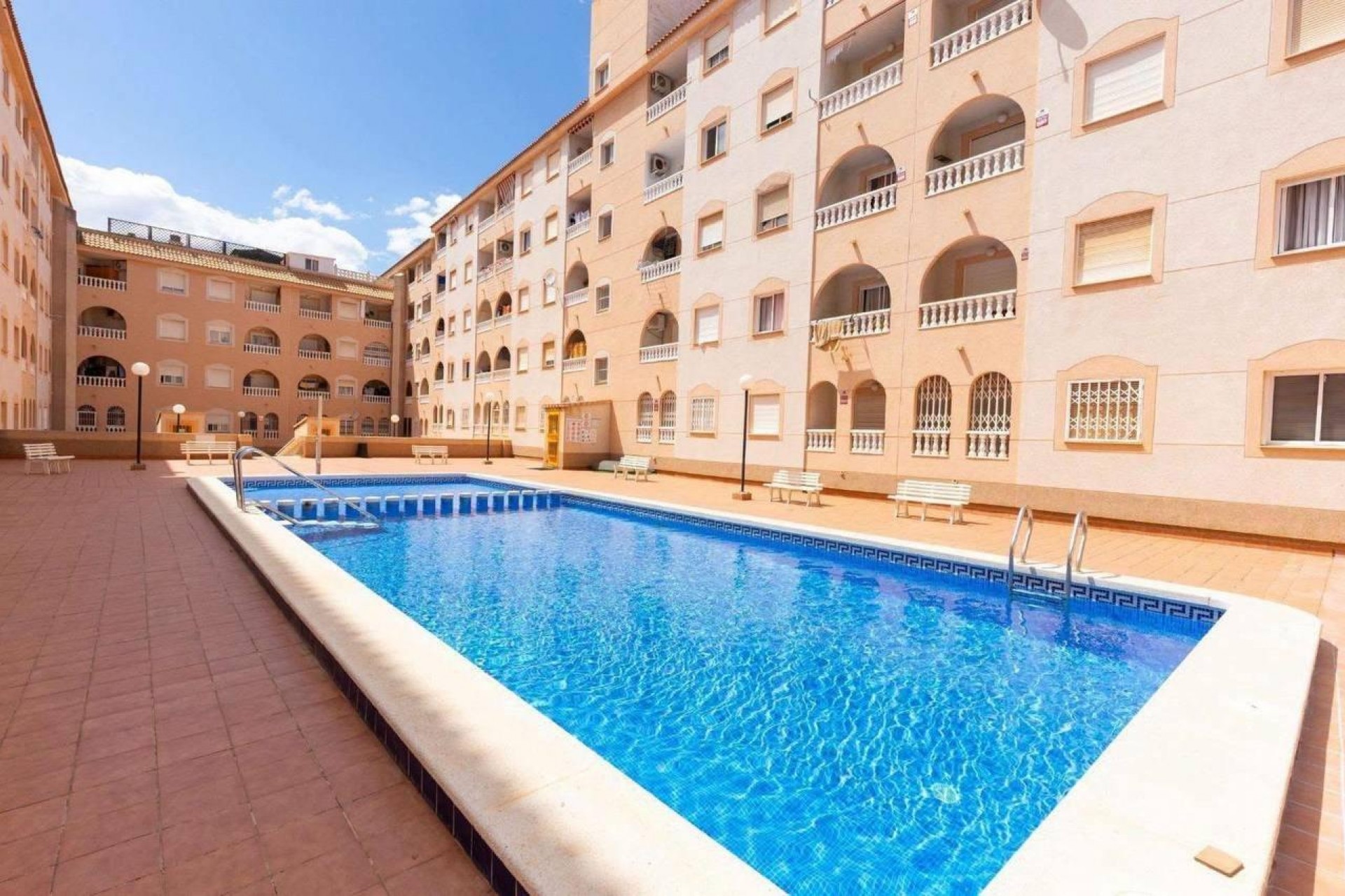 Resale - Apartment -
Torrevieja - Playa del Cura