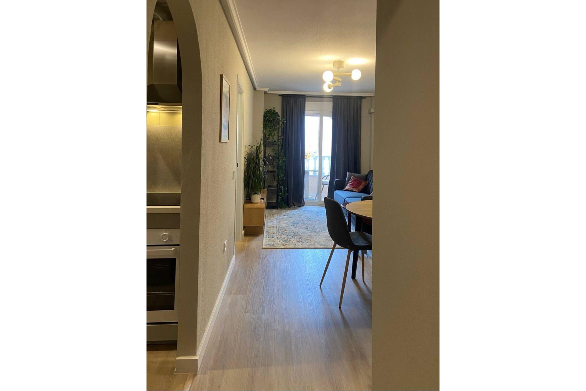Resale - Apartment -
Torrevieja - Playa del Cura