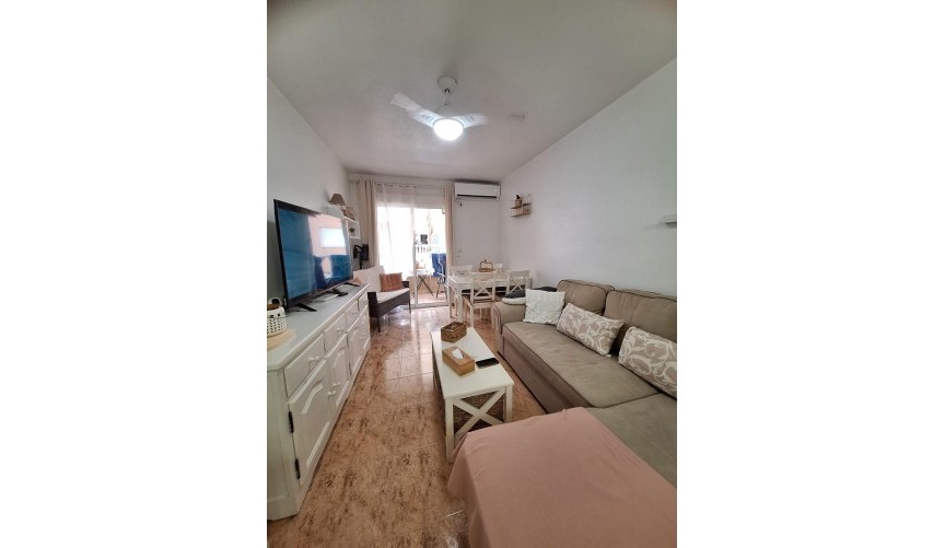 Resale - Apartment -
Torrevieja - Playa del Cura
