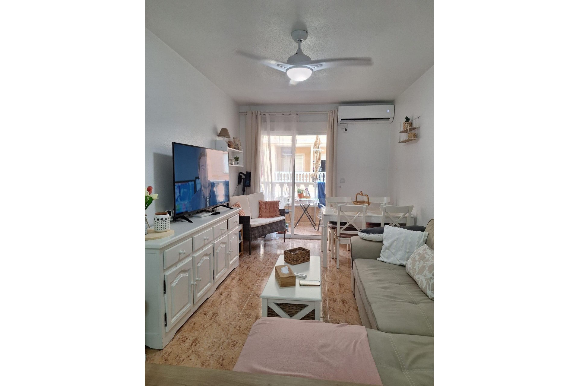Resale - Apartment -
Torrevieja - Playa del Cura