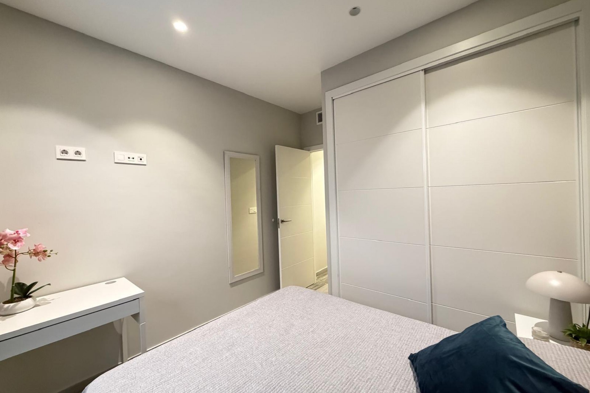 Resale - Apartment -
Torrevieja - Playa del Cura
