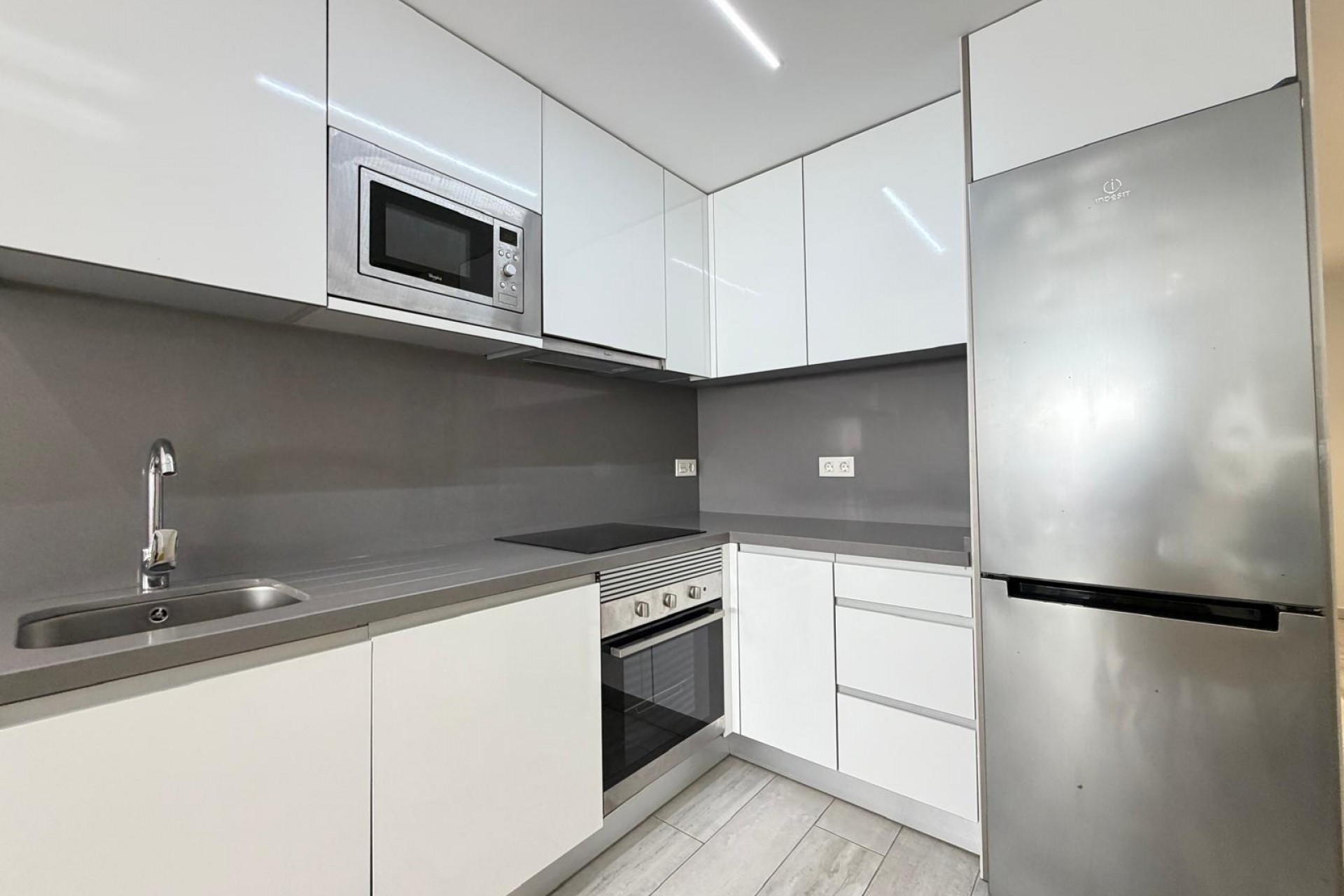 Resale - Apartment -
Torrevieja - Playa del Cura