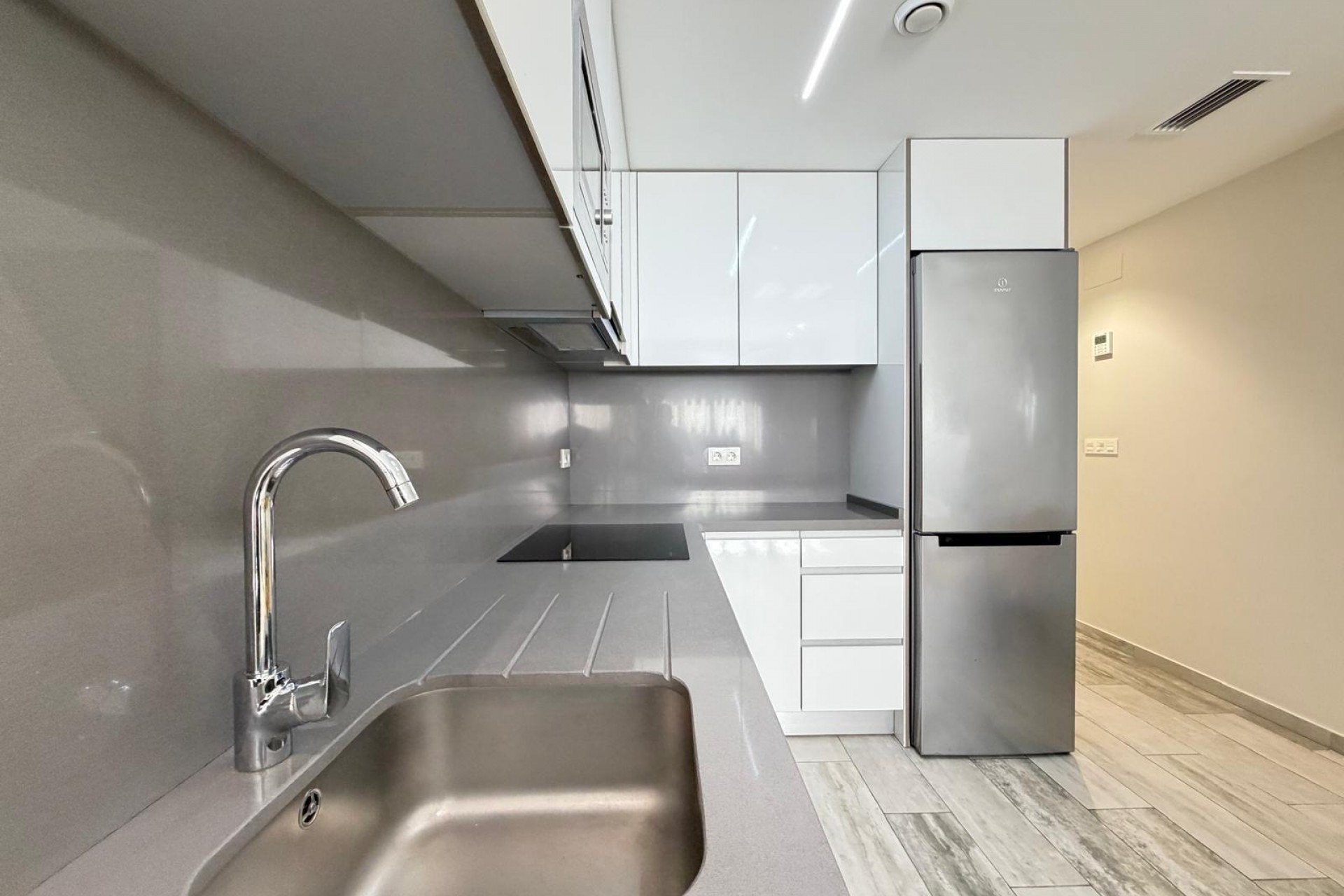 Resale - Apartment -
Torrevieja - Playa del Cura
