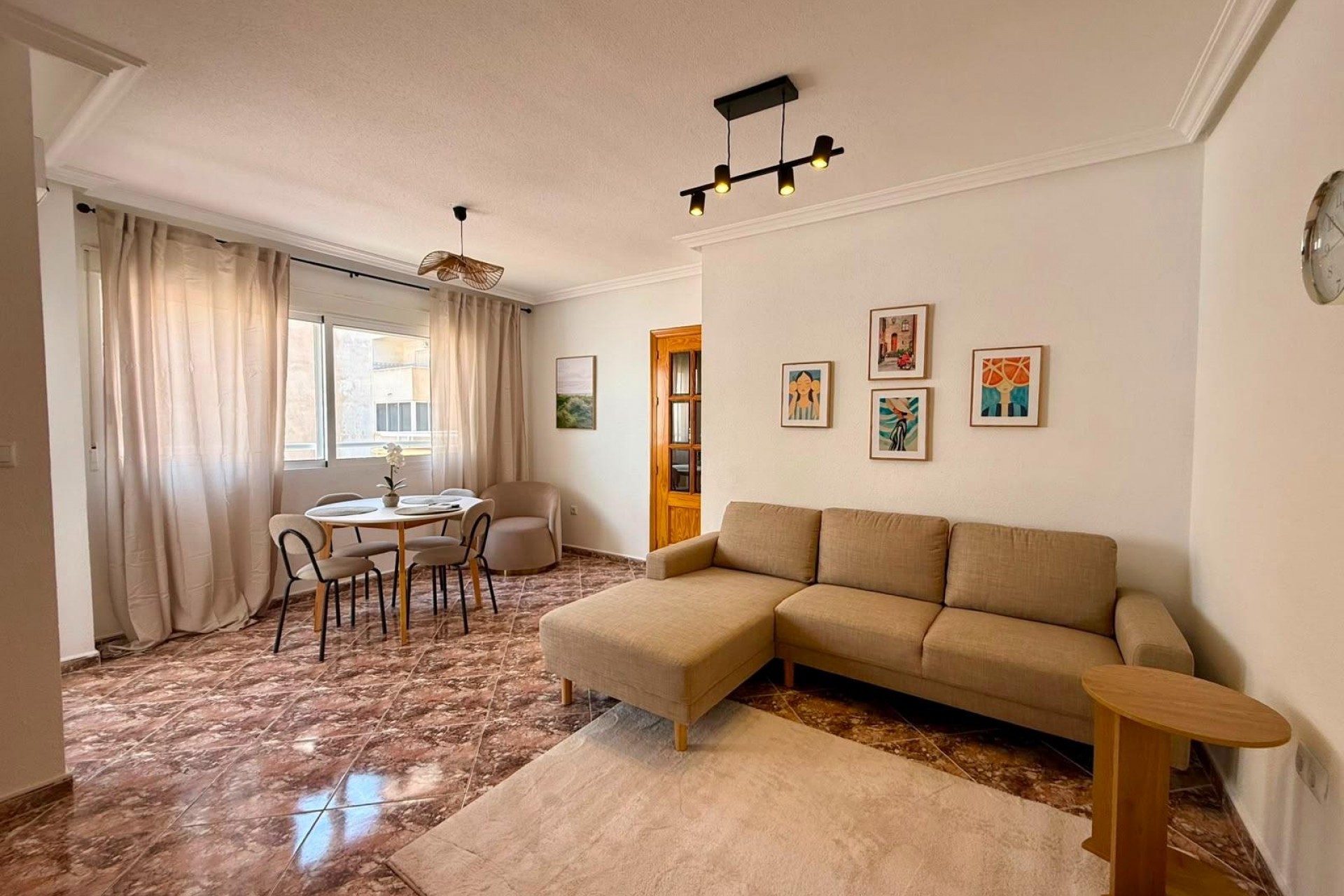 Resale - Apartment -
Torrevieja - Playa del Cura