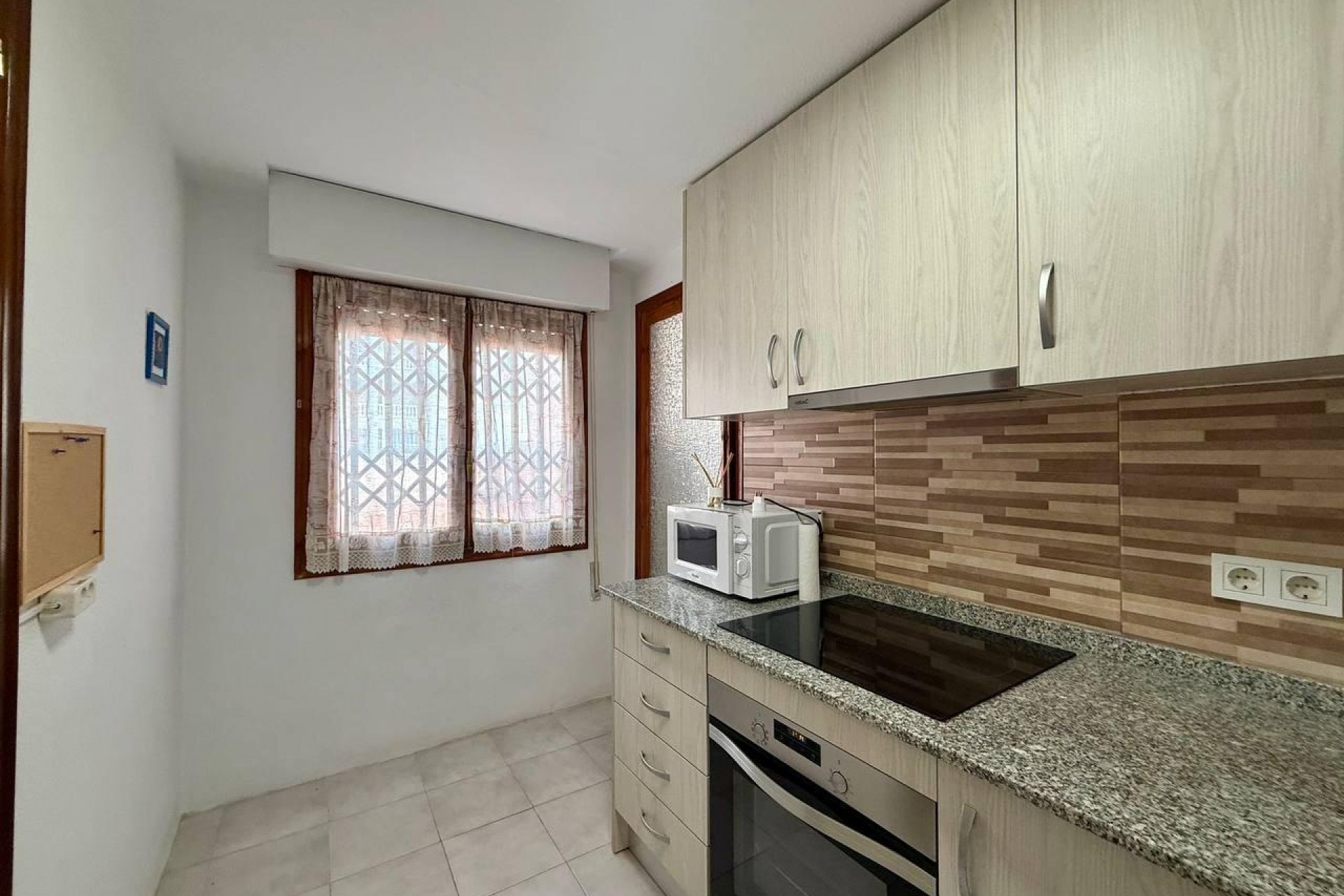 Resale - Apartment -
Torrevieja - Playa del Cura