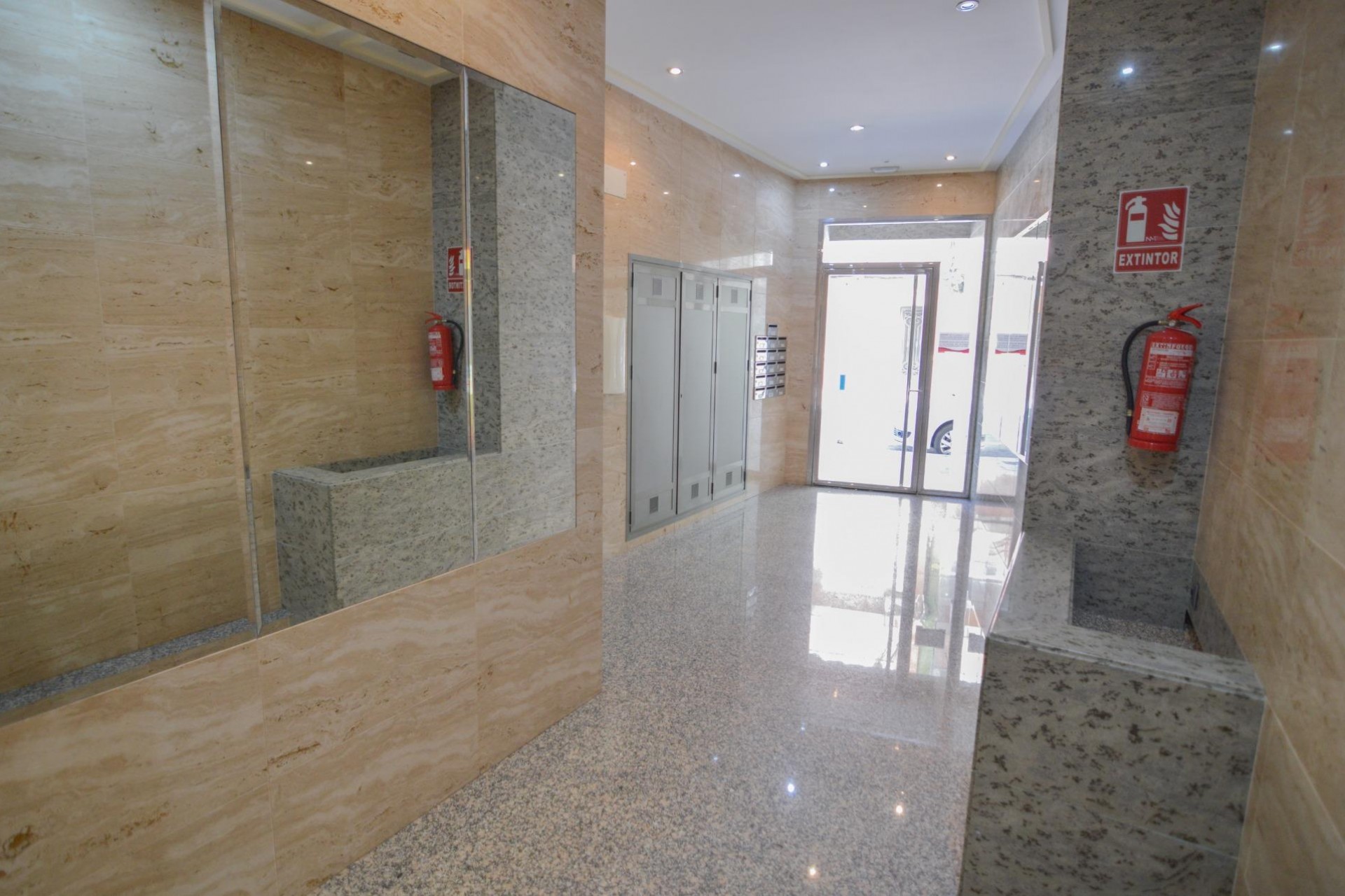 Resale - Apartment -
Torrevieja - Playa del Cura